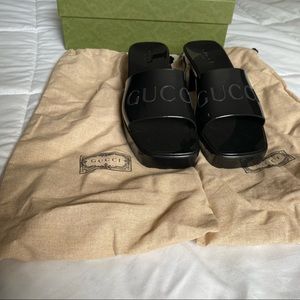 Gucci Rubber Slide Sandal black Size 39 / 9 US